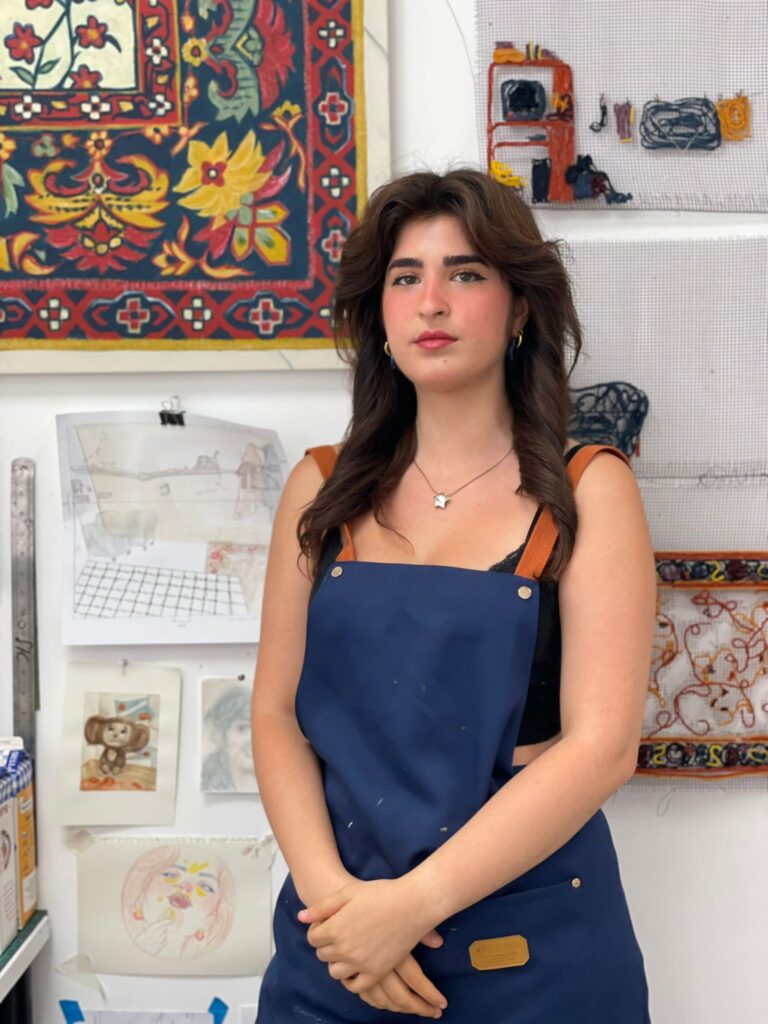 Alisa Mendelson in the studio